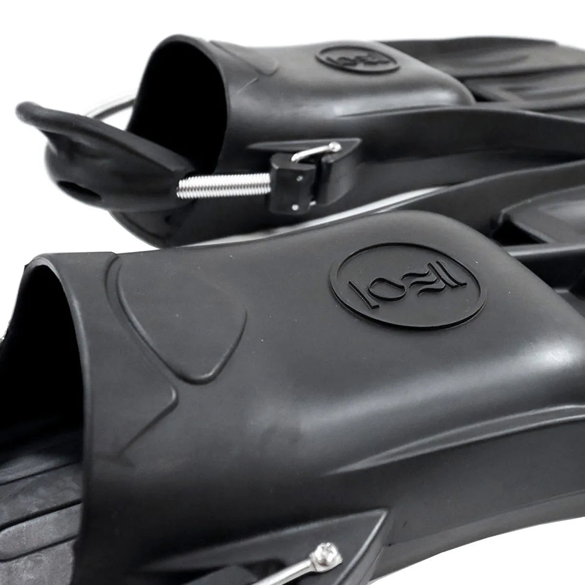 Fourth Element Tech Fin Black | Diving Sports Canada | Vancouver